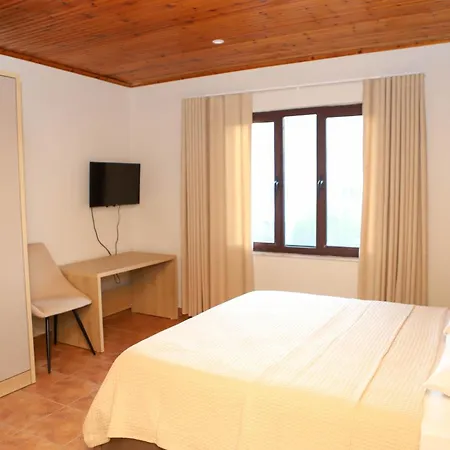 Отель Antonia Laknas